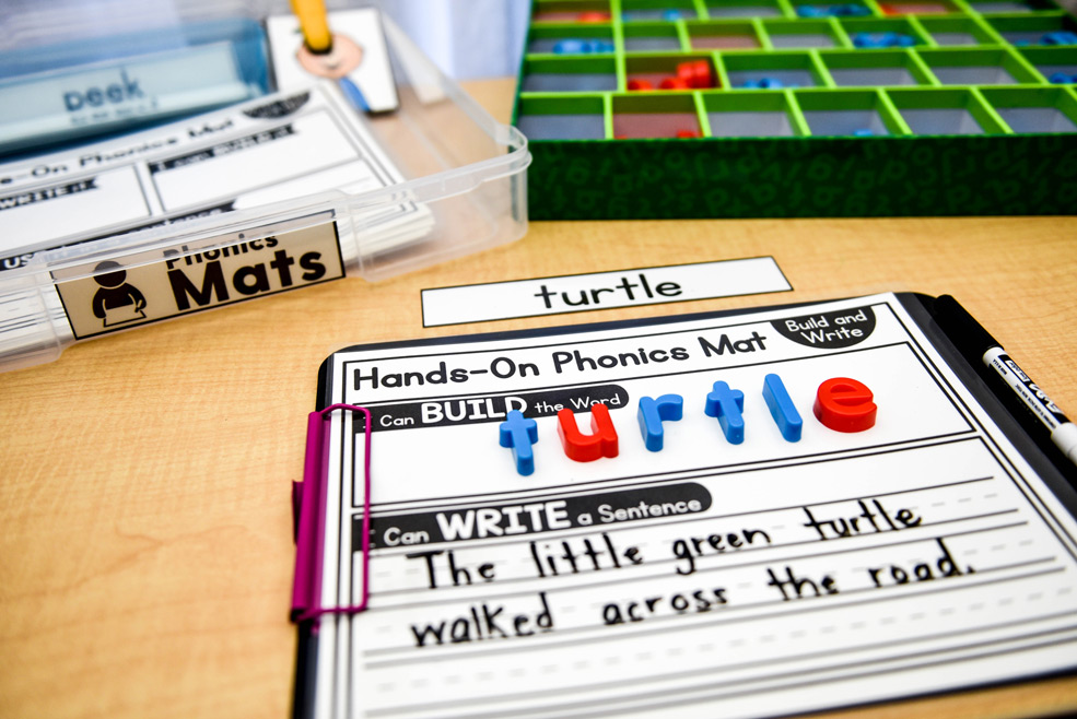 Hands-on phonics mat